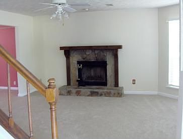 3rd image of 2935 Wildflower Ln