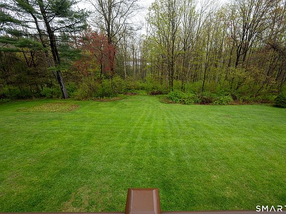 4th image of 163 Rossi Road