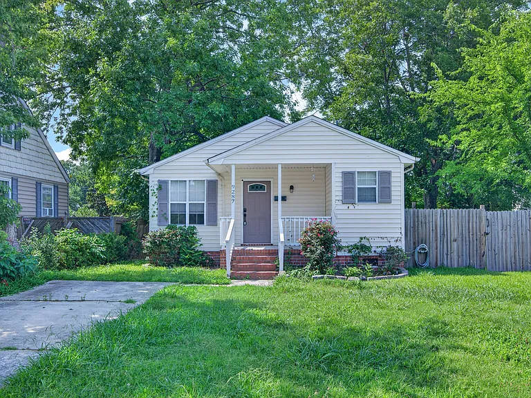 9287 Hickory St — Photo 1