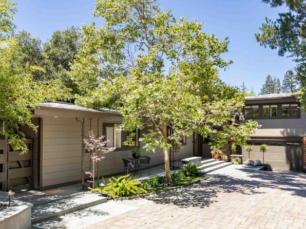2182 Clayton Dr, Menlo Park, CA 94025