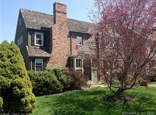 40 Montclair Dr, West Hartford, CT 06107