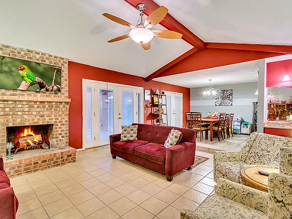 4th image of 162 Pinehurst Dr