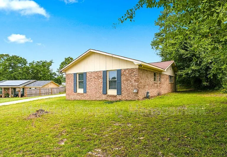 2941 Rollingwood Dr — Photo 3