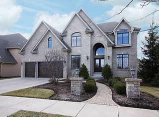 4008 Champion Rd, Naperville, IL 60564