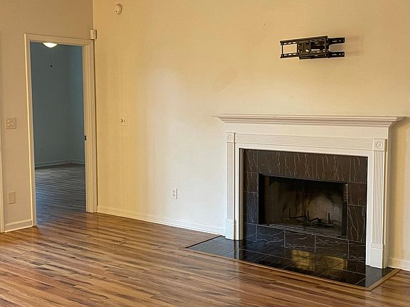 5th image of 2039 Fairbank Cir