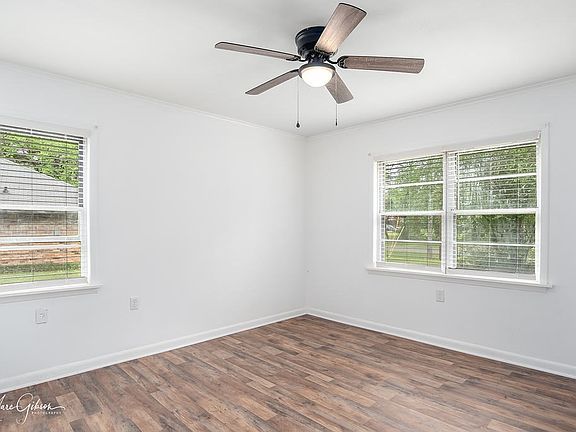 5th image of 743 Lincoln Dr
