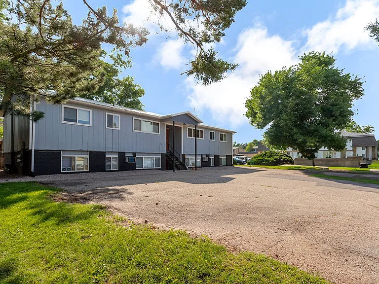 2925 Somerville Dr #1 — Photo 2