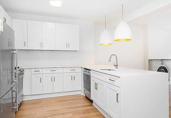 3rd image of 164 Court St #2