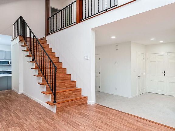 5th image of 4915 Simmons Cir #15632