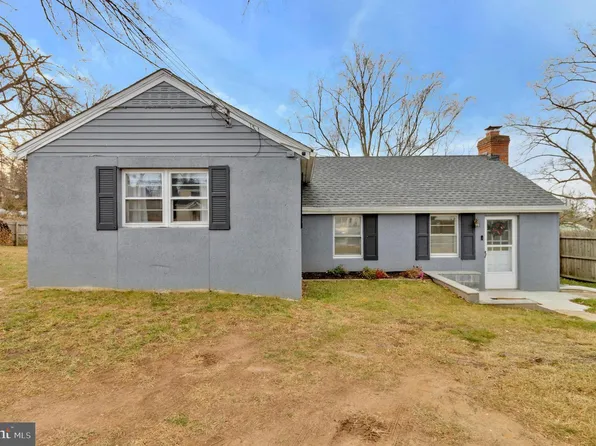 5713 Tennyson St, Riverdale, MD 20737