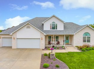 1705 Deerfield Dr, Morton, IL