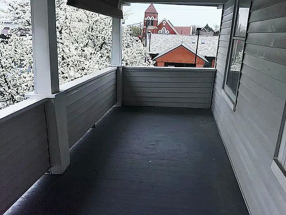 3rd image of 1423 Elmwood Ave