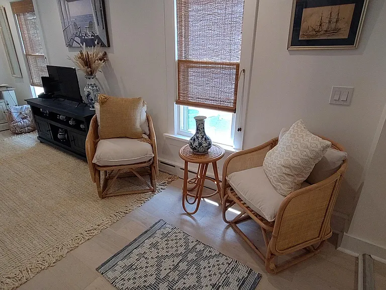 1/2 Mount Tabor Way — Photo 4