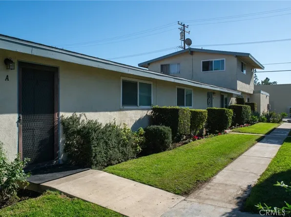1367 Baker St, Costa Mesa, CA 92626