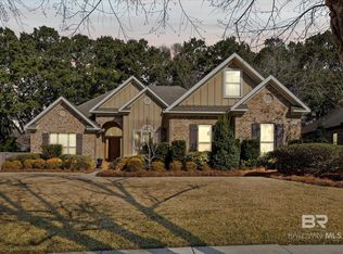 111 Sedgefield Ave, Fairhope, AL 36532