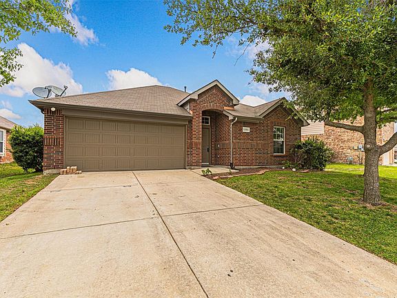 2nd image of 1204 Cedar Cove Pl