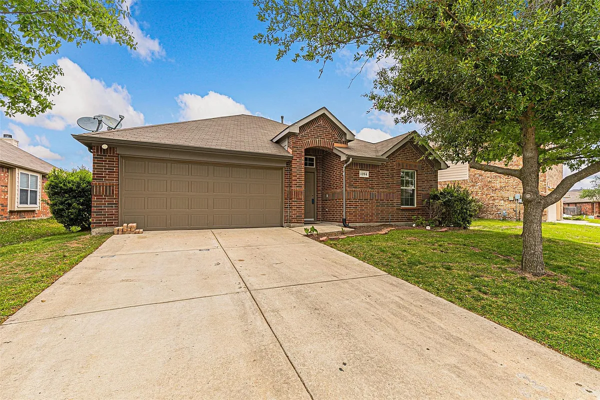 Building Photo - 1204 Cedar Cove Pl