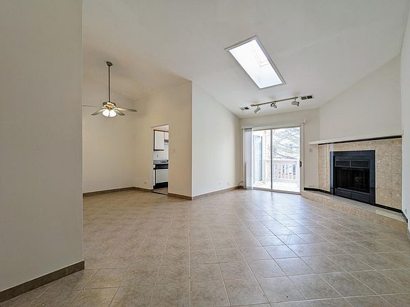 2nd image of 1361 E Evergreen Dr