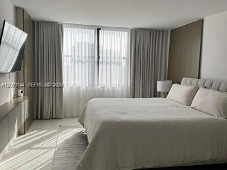 2333 Brickell Ave #CU-2512 — Photo 7