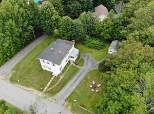 38 Cottage Ln, Templeton, MA 01468