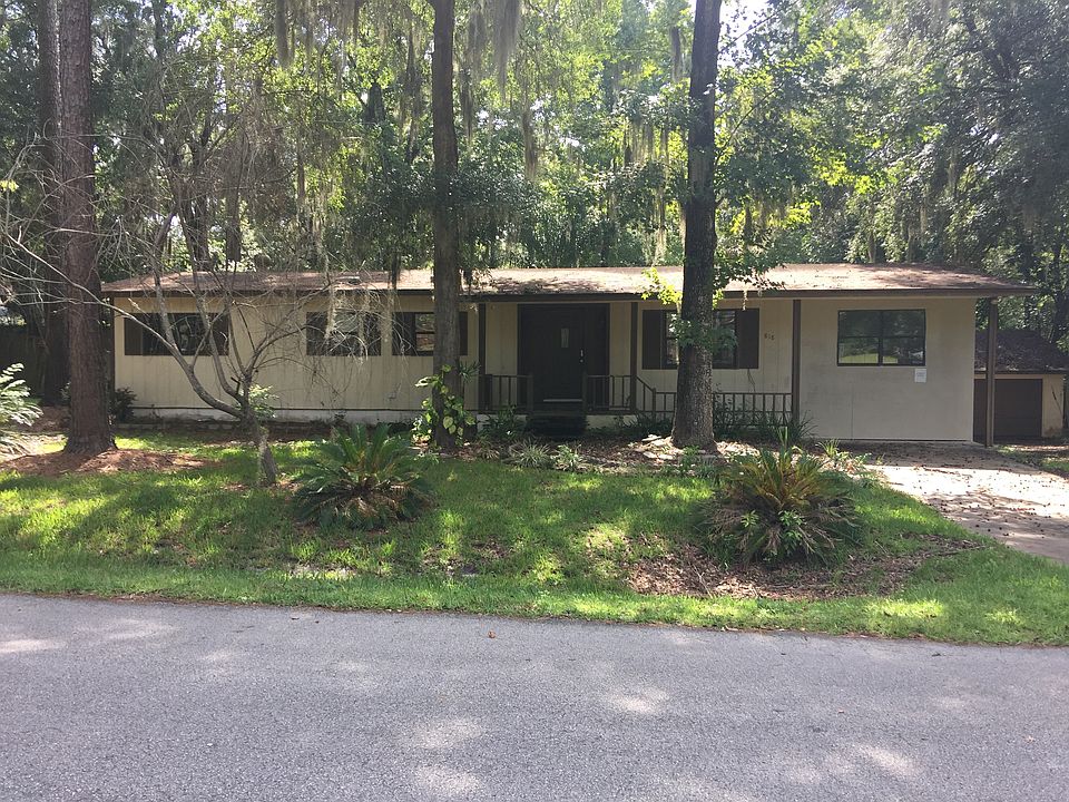 1st image of 818 NE 13th Ave