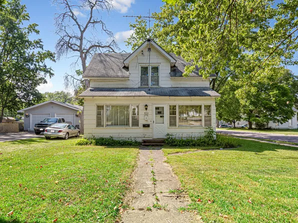 932 3rd Ave NW, Faribault, MN 55021