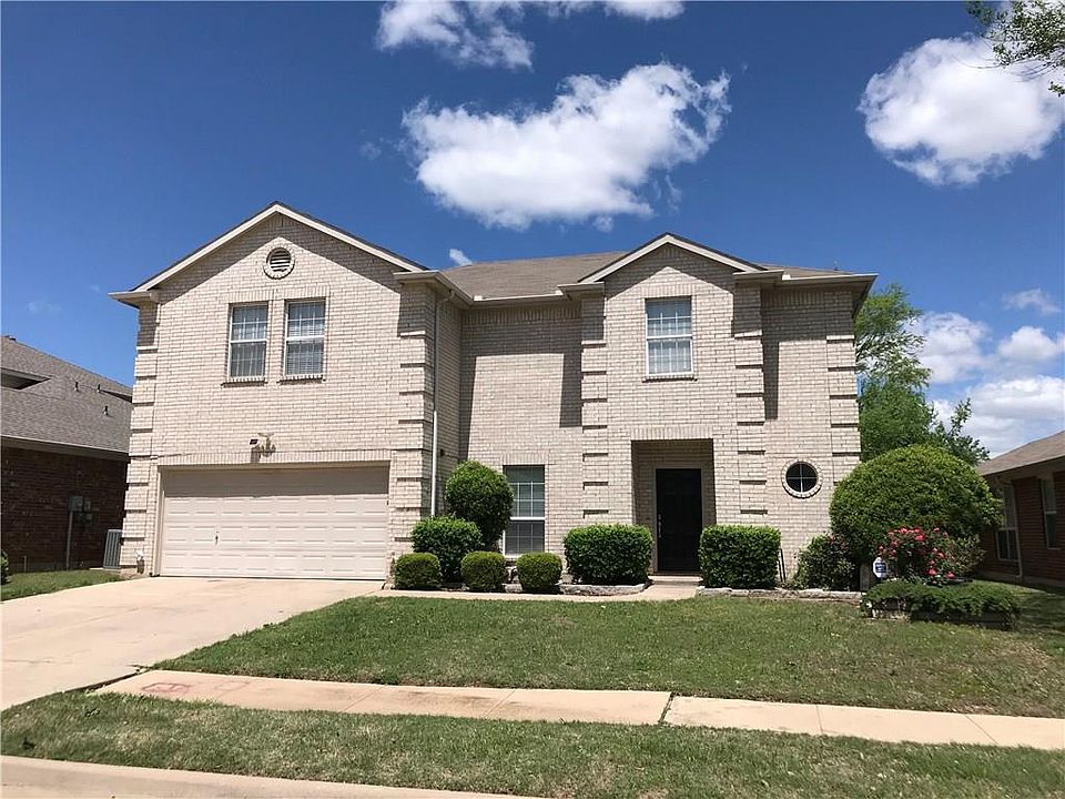 1st image of 2207 Green Creek Dr