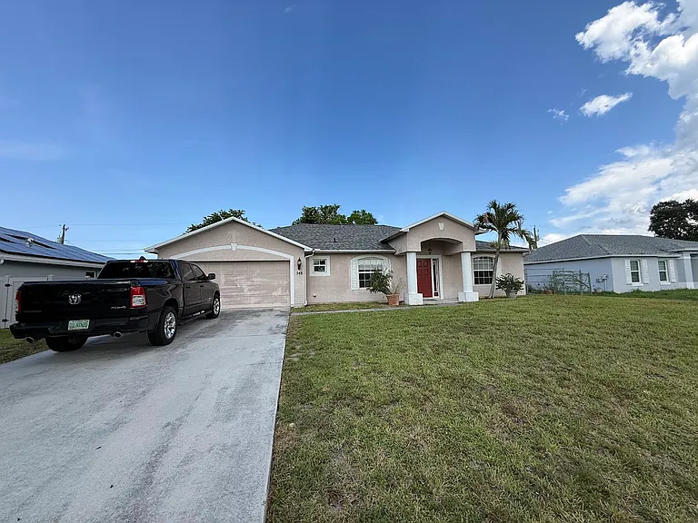 548 SW Undallo Rd — Photo 1