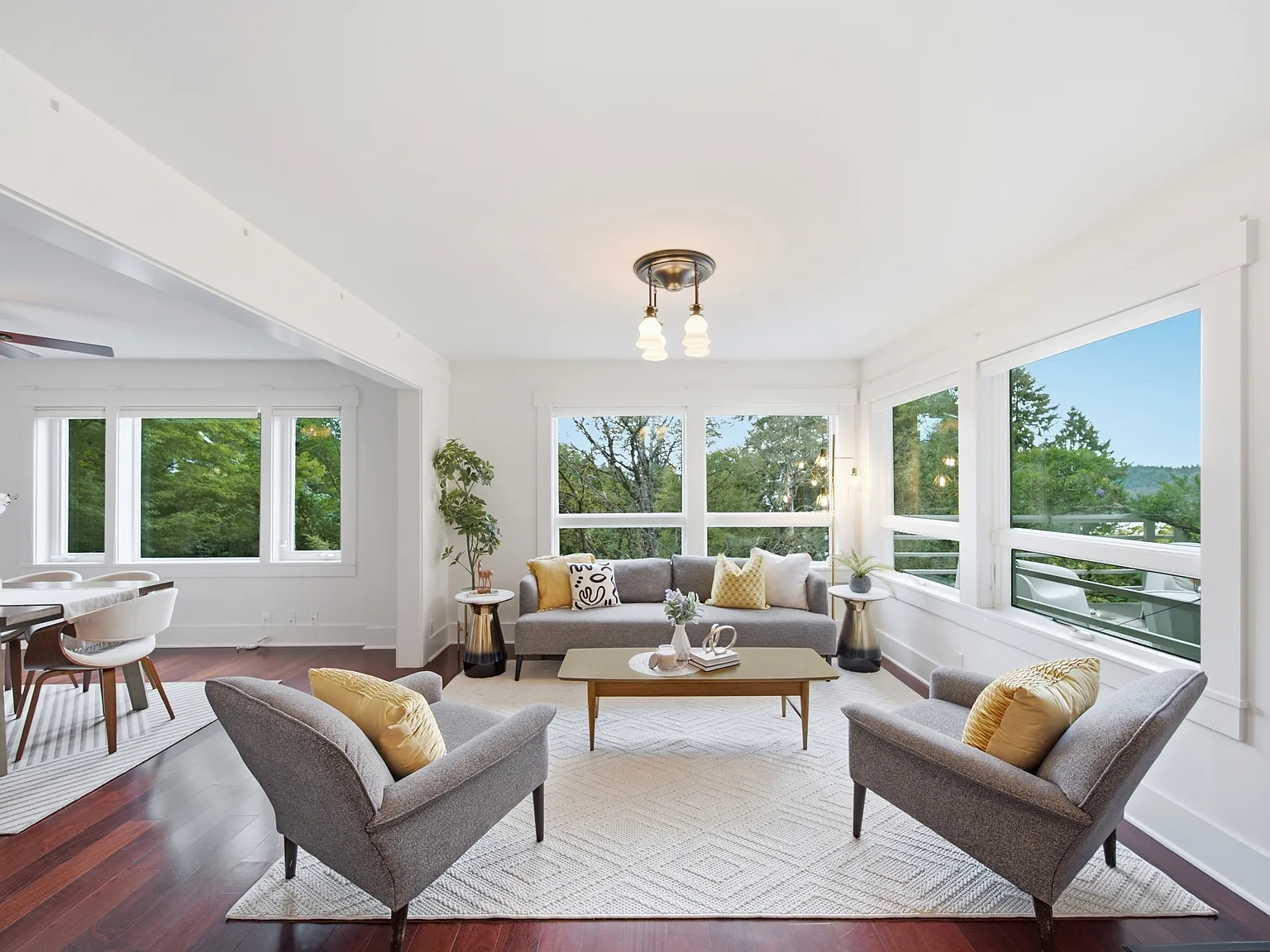 4 bed, 3.5 bath, 2760 sqft, $5,500 — Photo 2