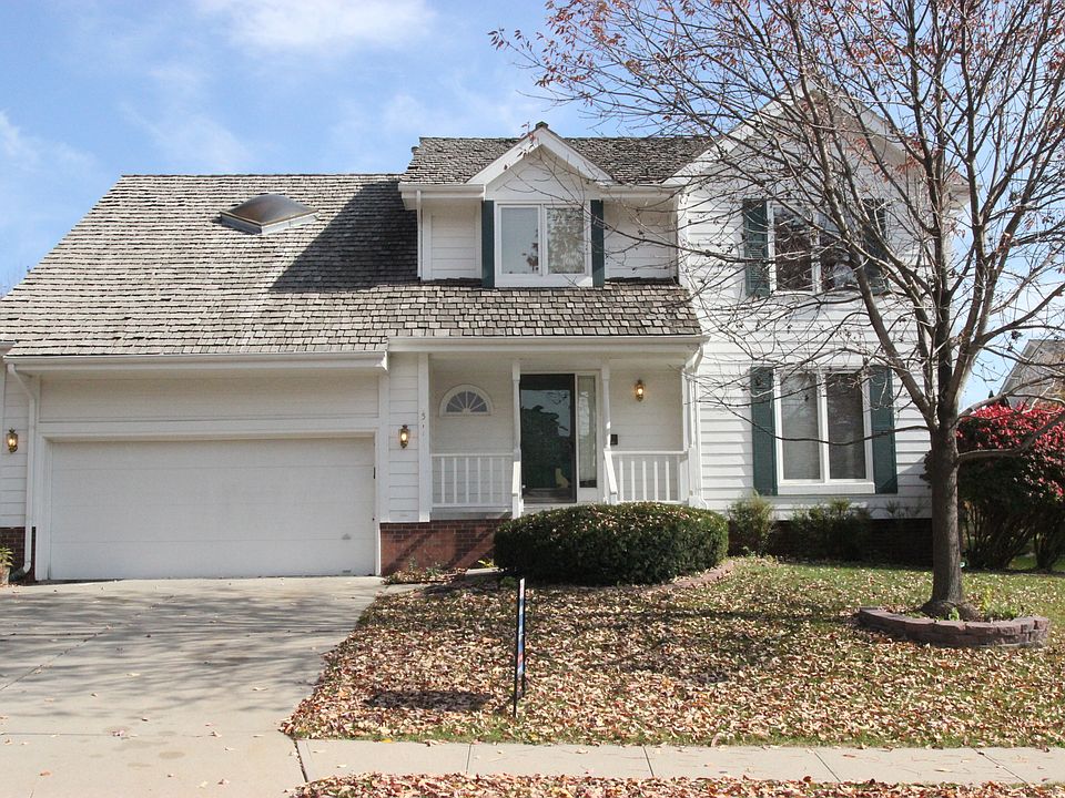 1st image of 1511 N 159th St