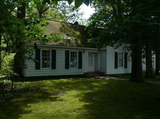 1857 Seminole Rd, Norton Shores, MI 49441
