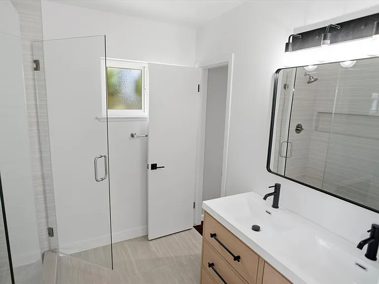 7737 Minstrel Ave — Photo 13