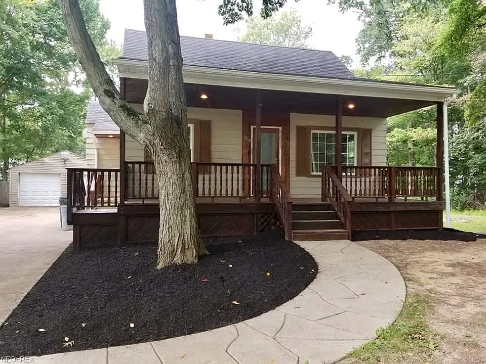 3518 Franklin Ave photo 1