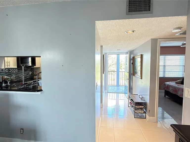 12500 SW 5th Ct #307M — Photo 35