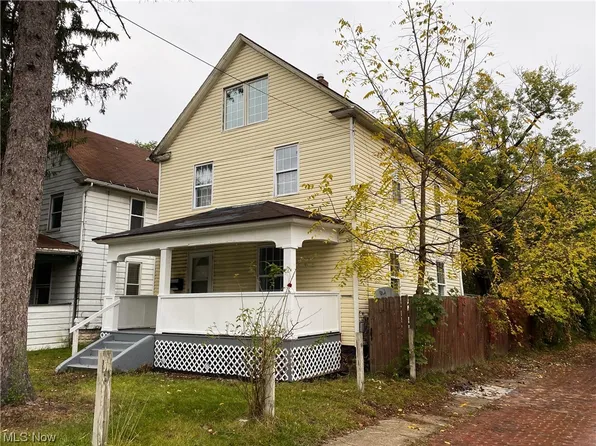 559 Dayton St, Akron, OH 44310