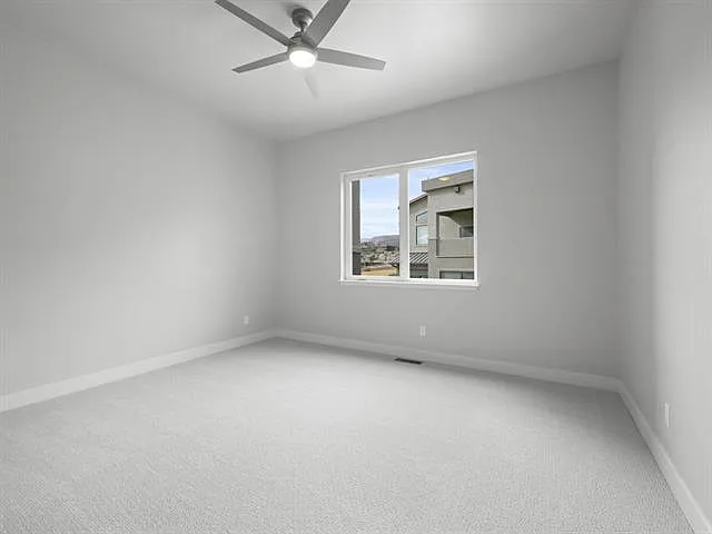 392 W Ridges Blvd #B — Photo 34