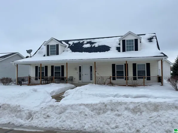 401 16th St SW, Le Mars, IA 51031