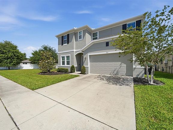 3rd image of 947 Maypole Dr