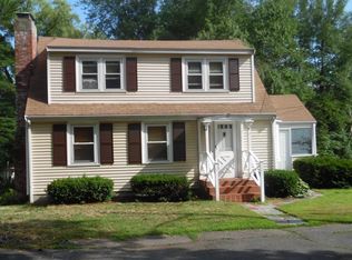 27 Johnson Rd, Saugus, MA 01906