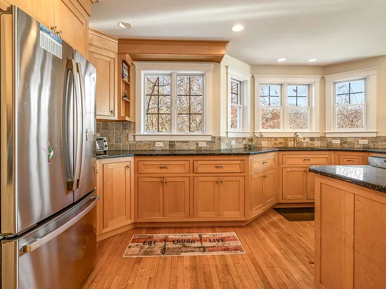100 Ocean Ave #6301 — Photo 4