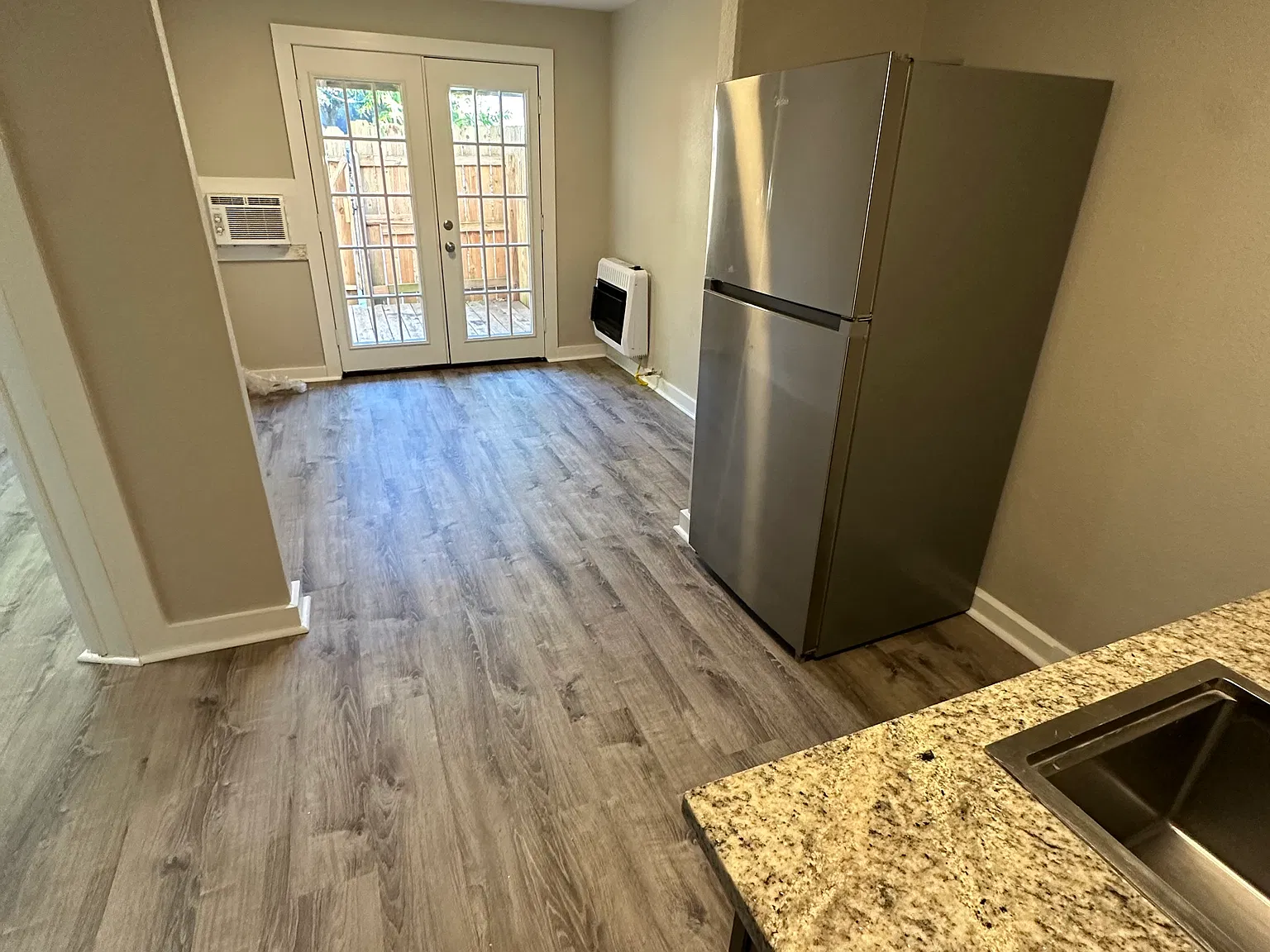 1 bed, 400 sqft, $850 — Photo 4