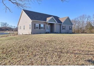 3715 Cedar Heights Ln, Pacific, MO 63069