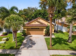 1748 Harbor Oaks Dr, Tarpon Springs, FL 34689