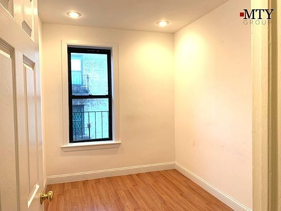 4th image of 41-41 43rd St #E14
