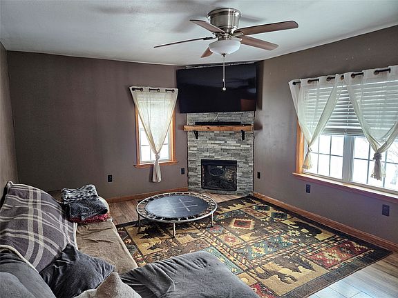 5th image of 21798 Star Rte #27