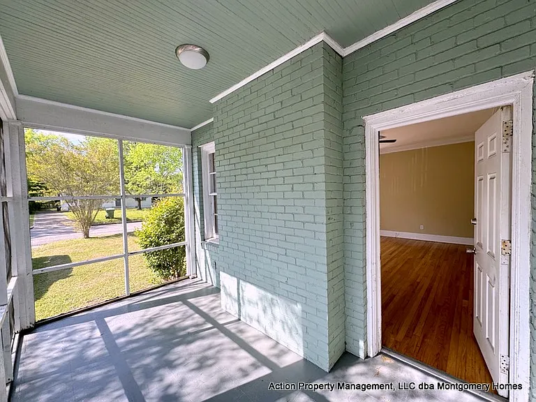 1918 Norman Bridge Ct — Photo 9