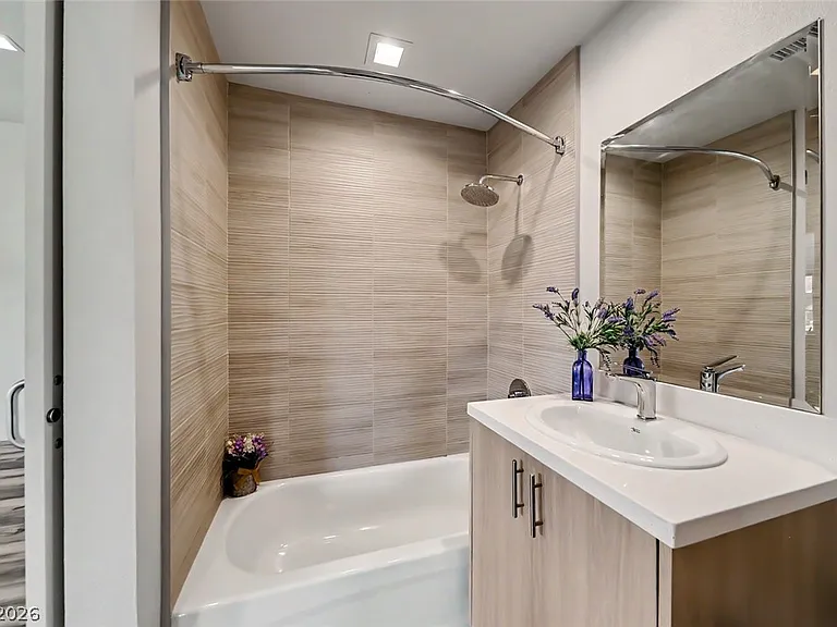 322 S Water St #202 — Photo 25