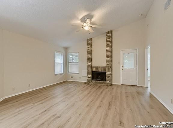 2nd image of 13819 Cedar Cyn