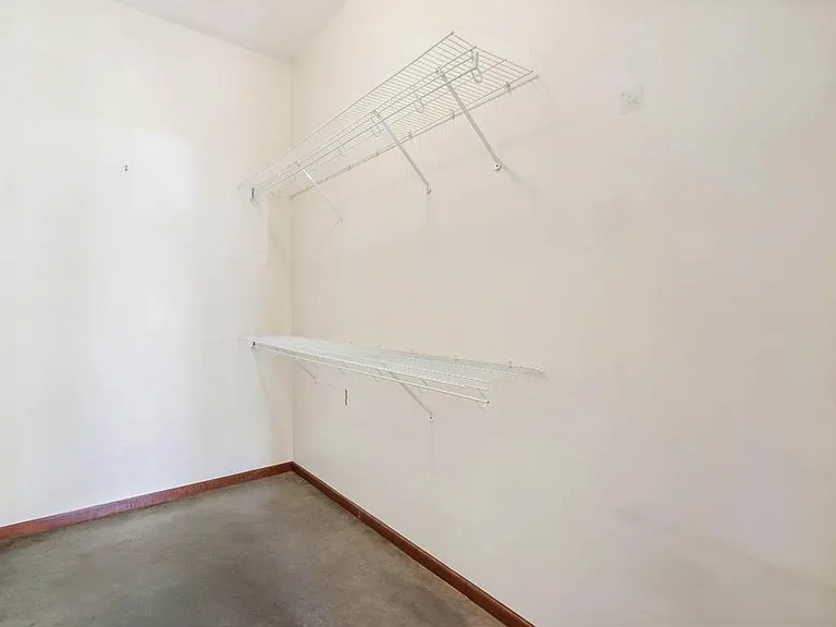 2650 University Ave W #109 — Photo 20