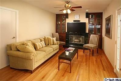 4th image of 4448 Oakwood Ave